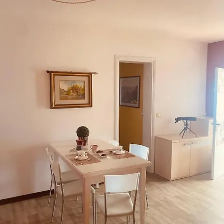 The House * Torri Del Benaco